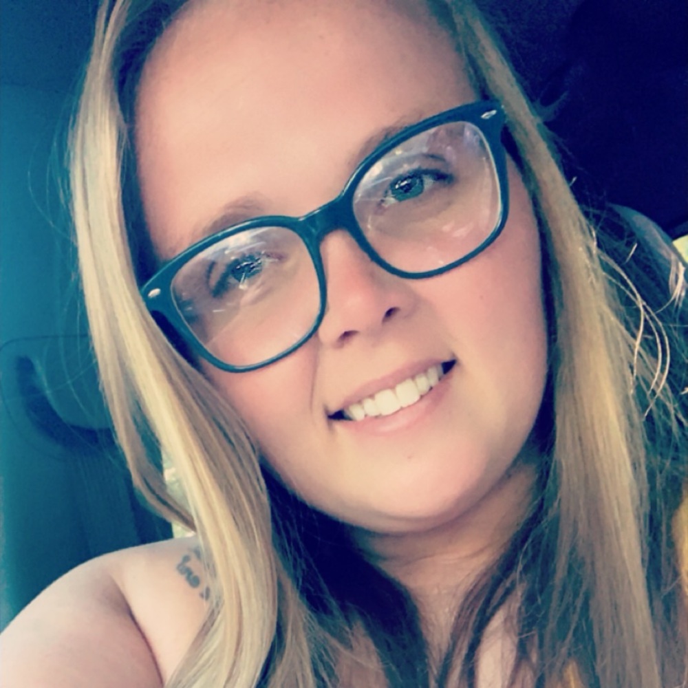 Meet your Posher, Kaitlynn